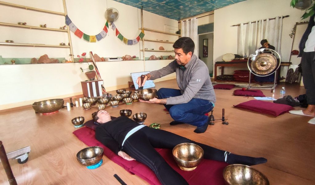 Sound Healing in Nepal - Singing Bowls Sound/Chakra Healing